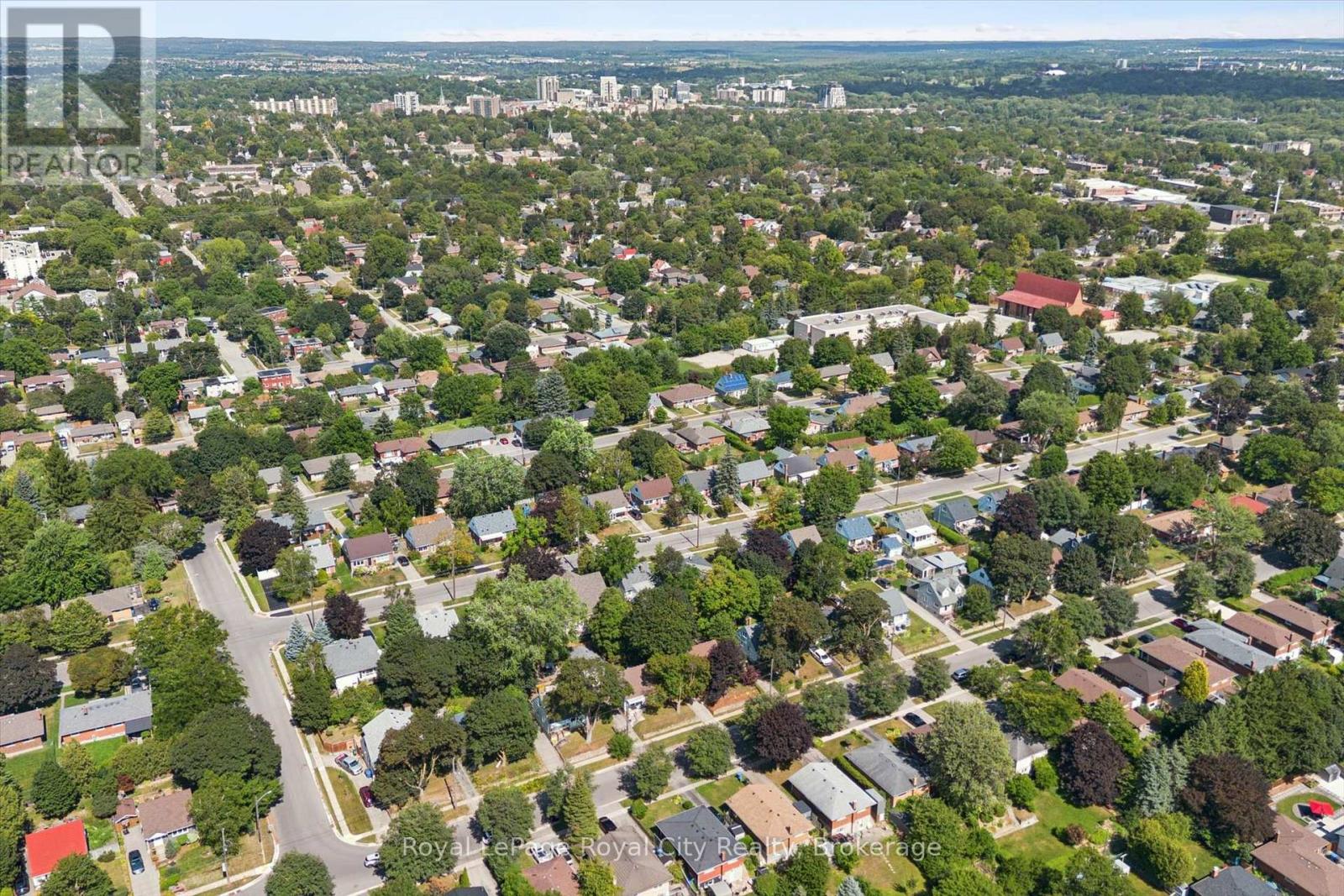 39 RIDGEWOOD AVENUE - 4