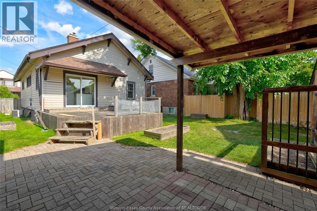 849 LAWRENCE ROAD - 27