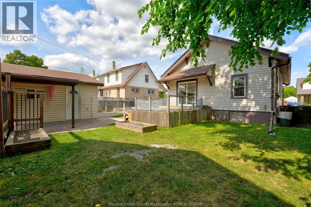 849 LAWRENCE ROAD - 28