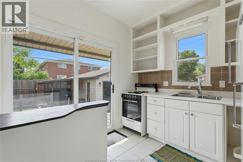 849 LAWRENCE ROAD - Image 16