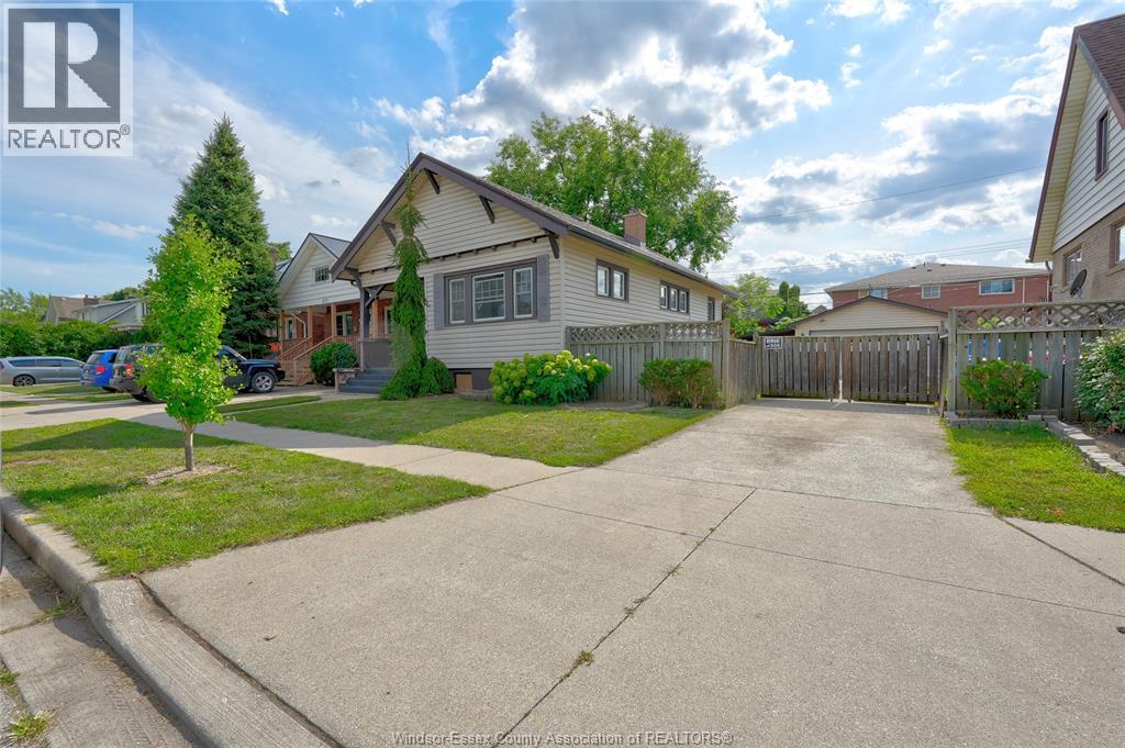849 LAWRENCE ROAD - 2