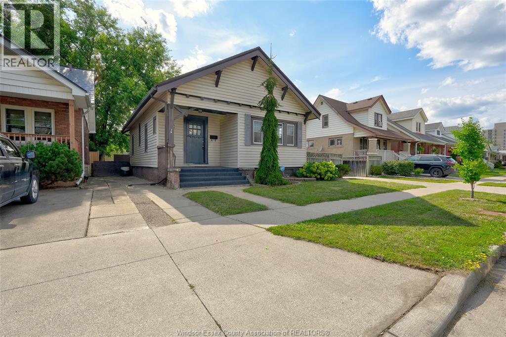 849 LAWRENCE ROAD - 3