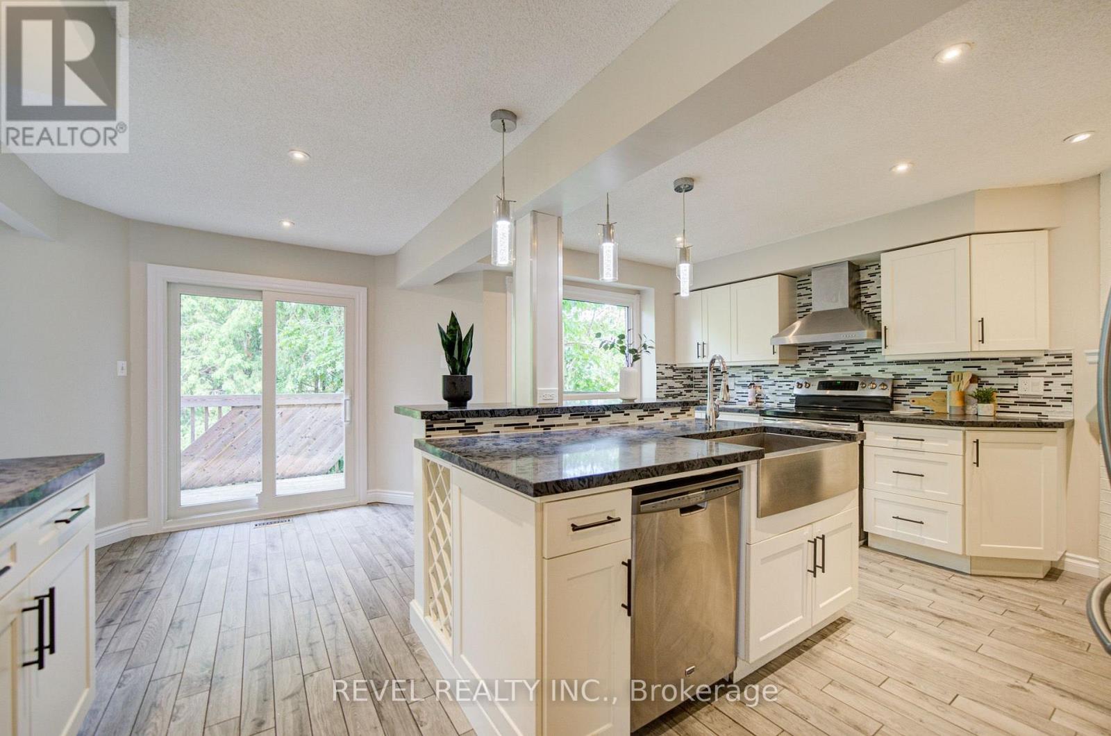 2141 THEODEN COURT - 18