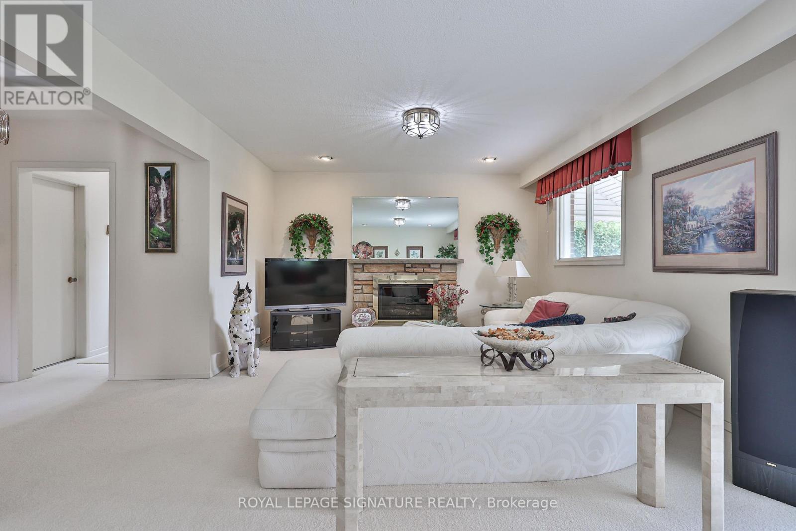 14 LOGSTONE CRESCENT - 24