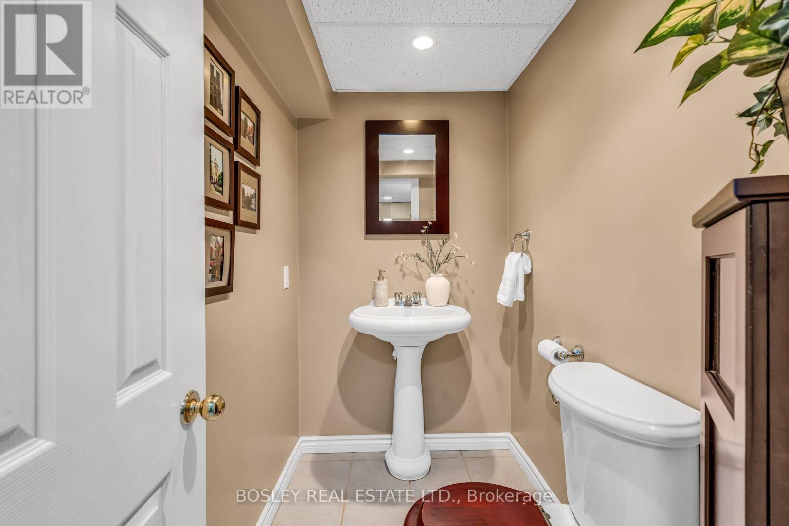 858 MODLIN ROAD - 32