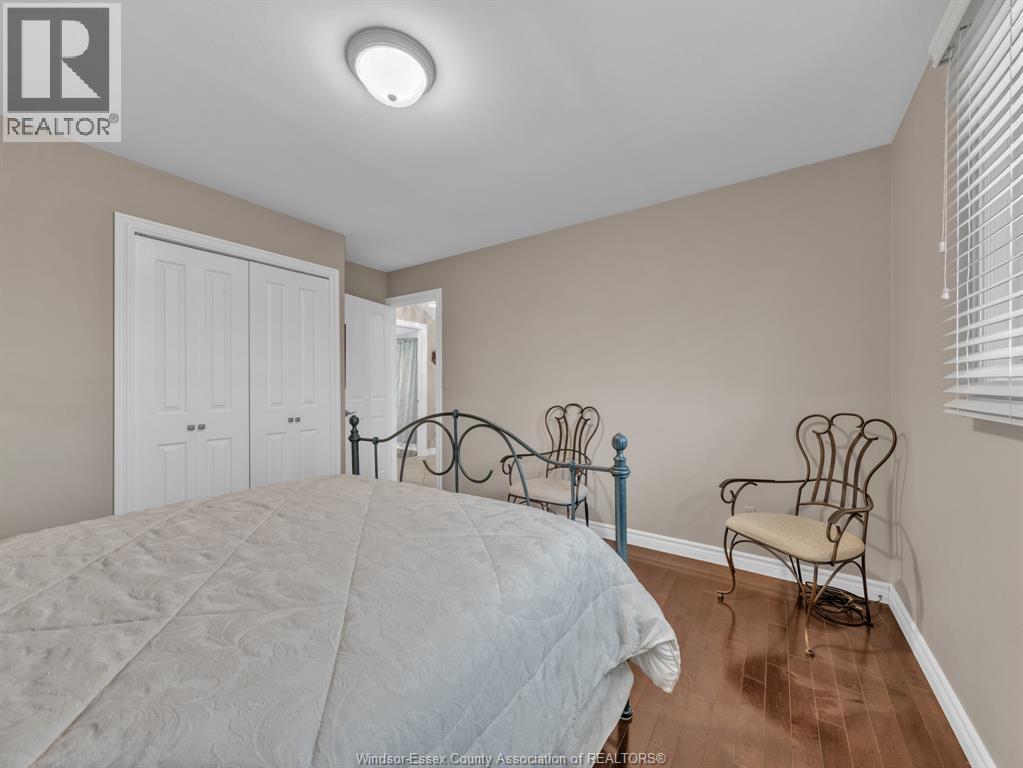 1533 PEACH DRIVE - 24