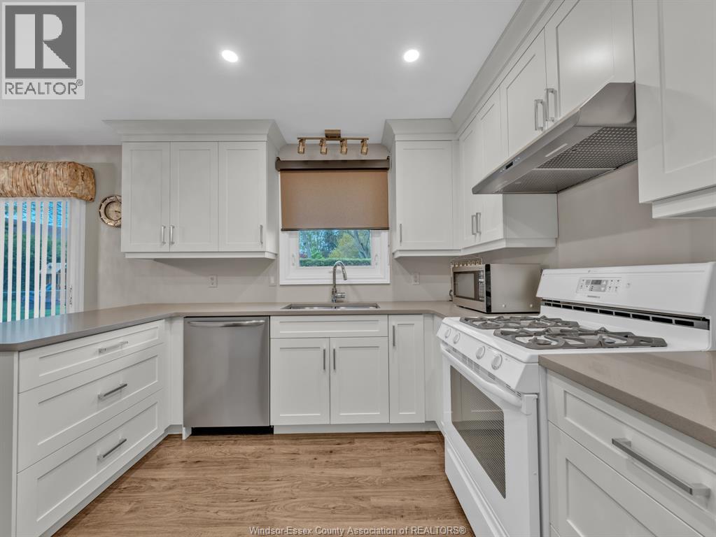 1533 PEACH DRIVE - 13