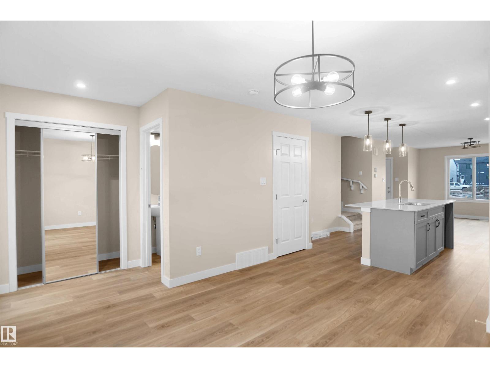 508 176 AV NE - Image 6