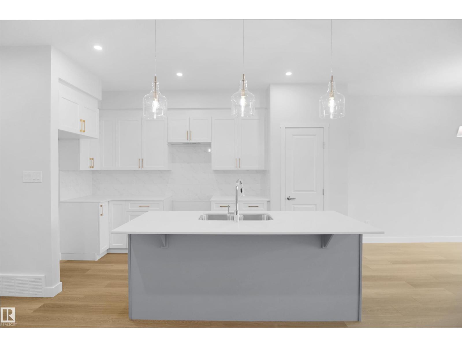 2250 194A ST NW - Image 15