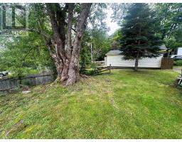 6 Hill Road thumbnail 15