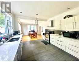 6 Hill Road thumbnail 18
