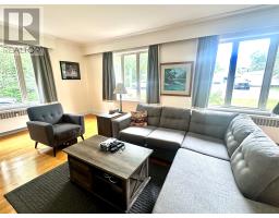 6 Hill Road thumbnail 27