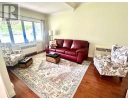 6 Hill Road thumbnail 32