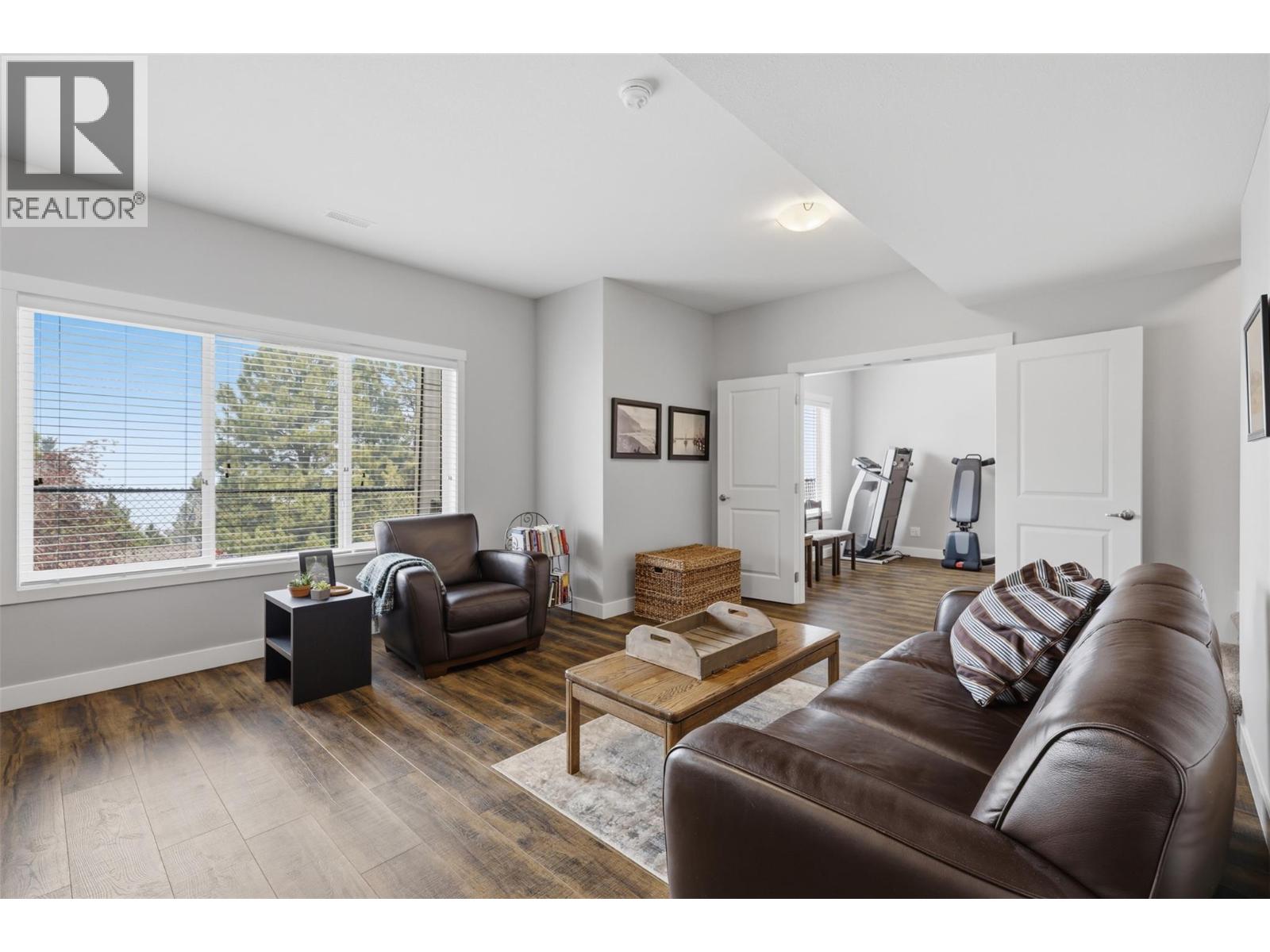#116 1939 COLDWATER Drive - 31