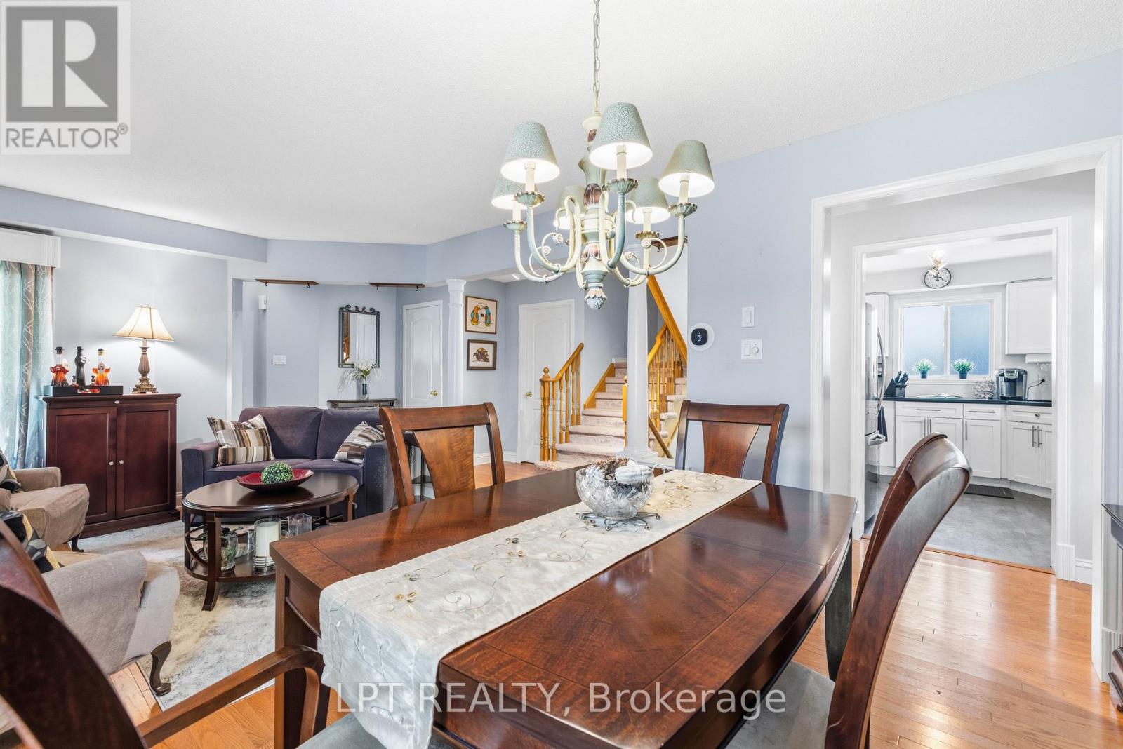 8 BURNABY DRIVE - 9