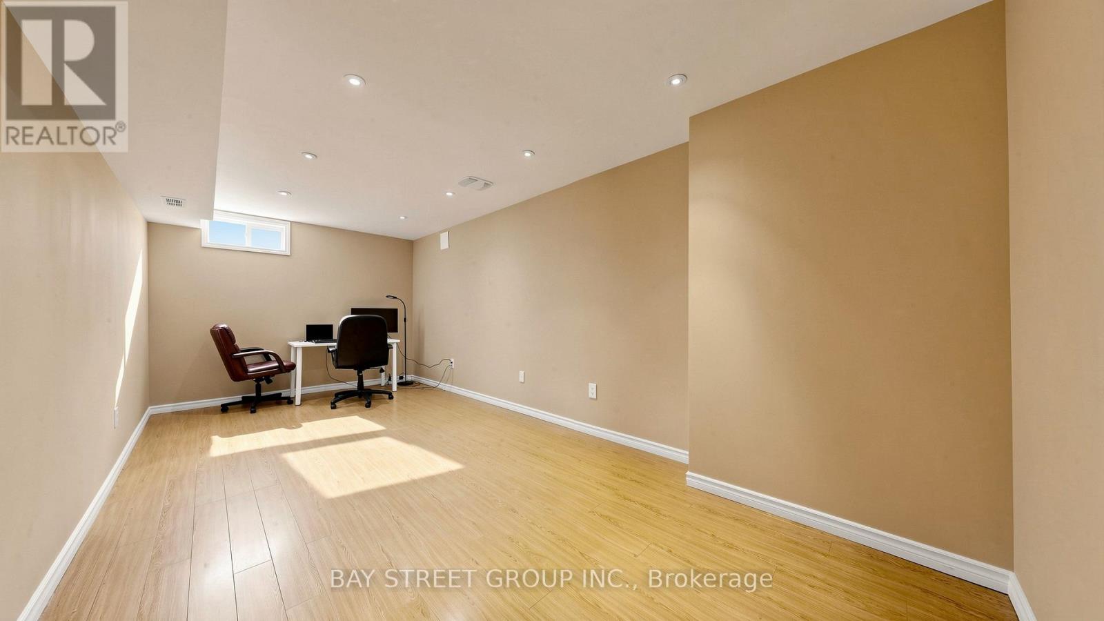 37 BAYSWATER AVENUE - 23