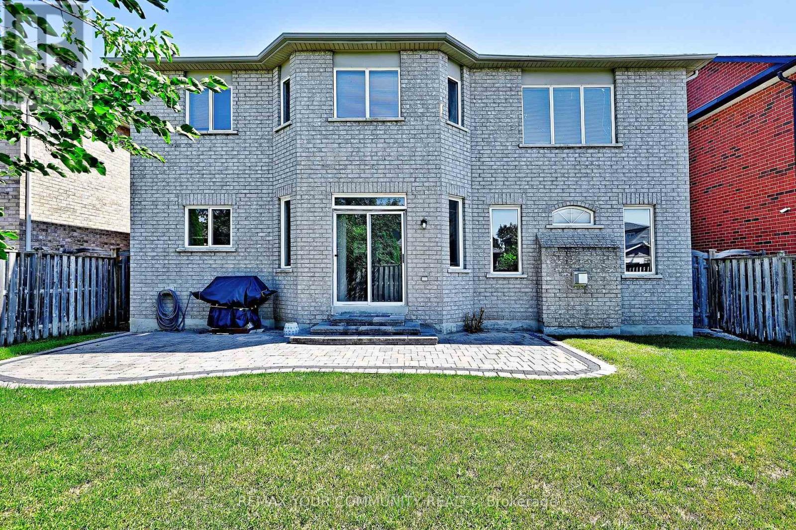 14 HOUSER STREET - Image 33
