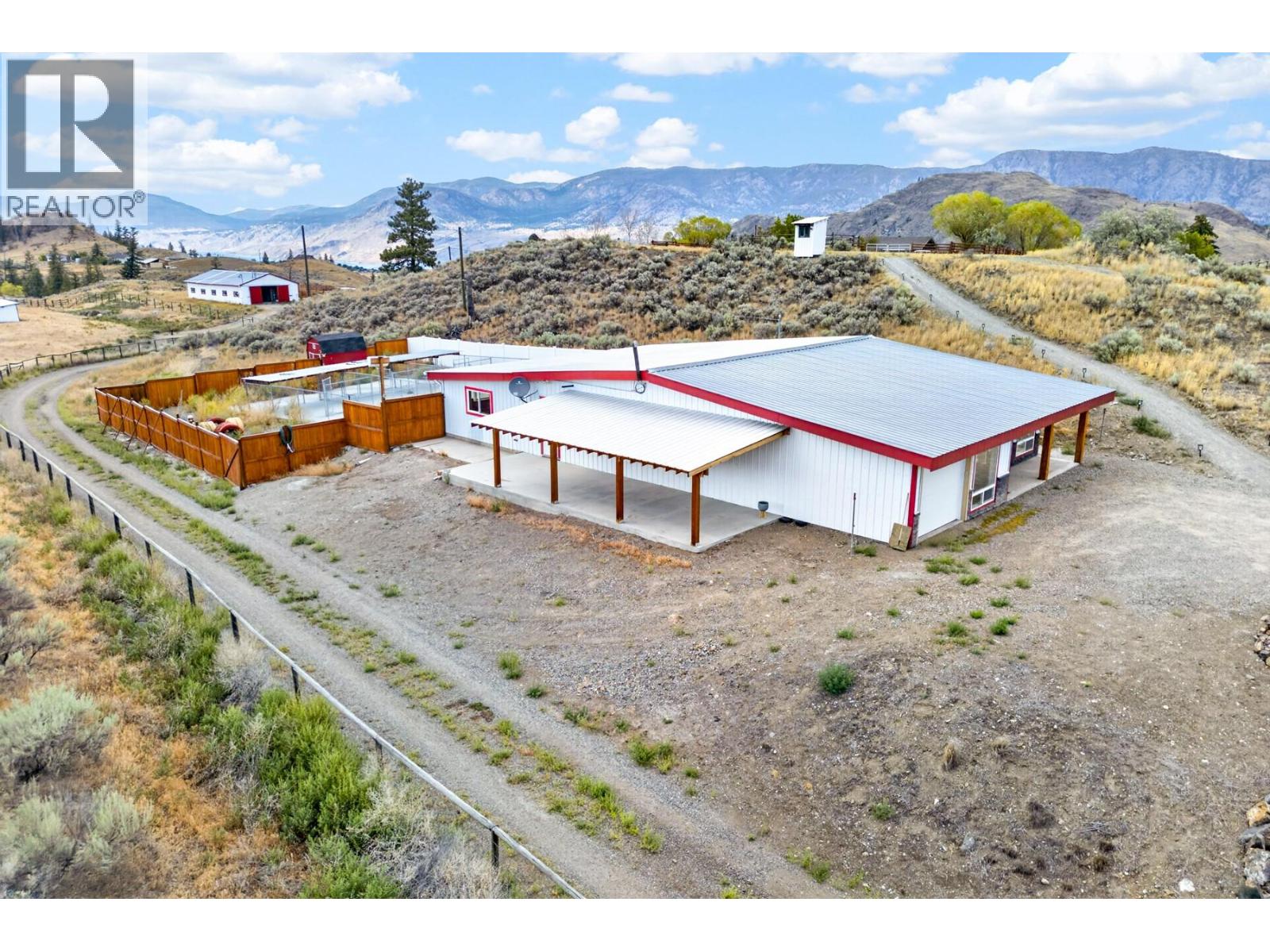 5657 BEATON Road - 55