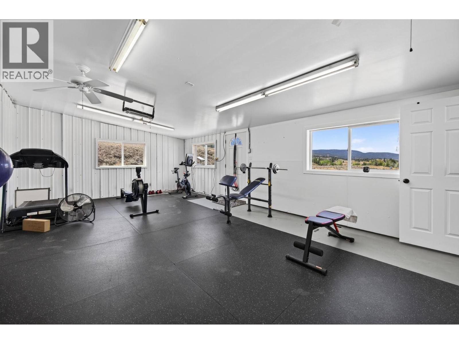 5657 BEATON Road - 66