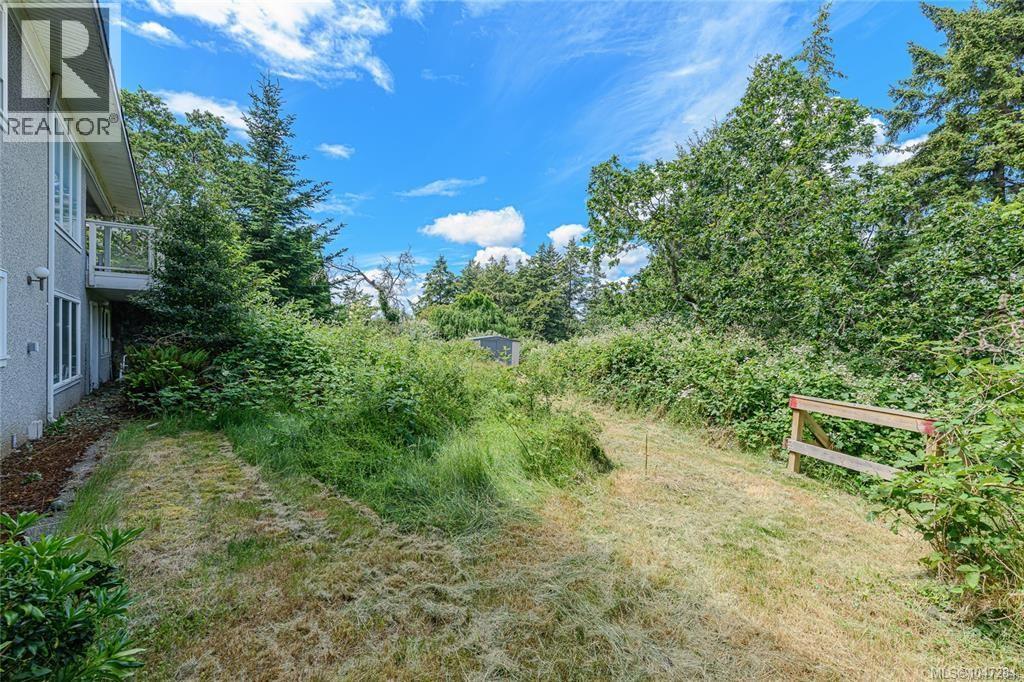 3967 Juan De Fuca Terr - Image 35