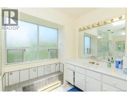 3967 Juan De Fuca Terr, Saanich, BC V8N5W9 Photo 25