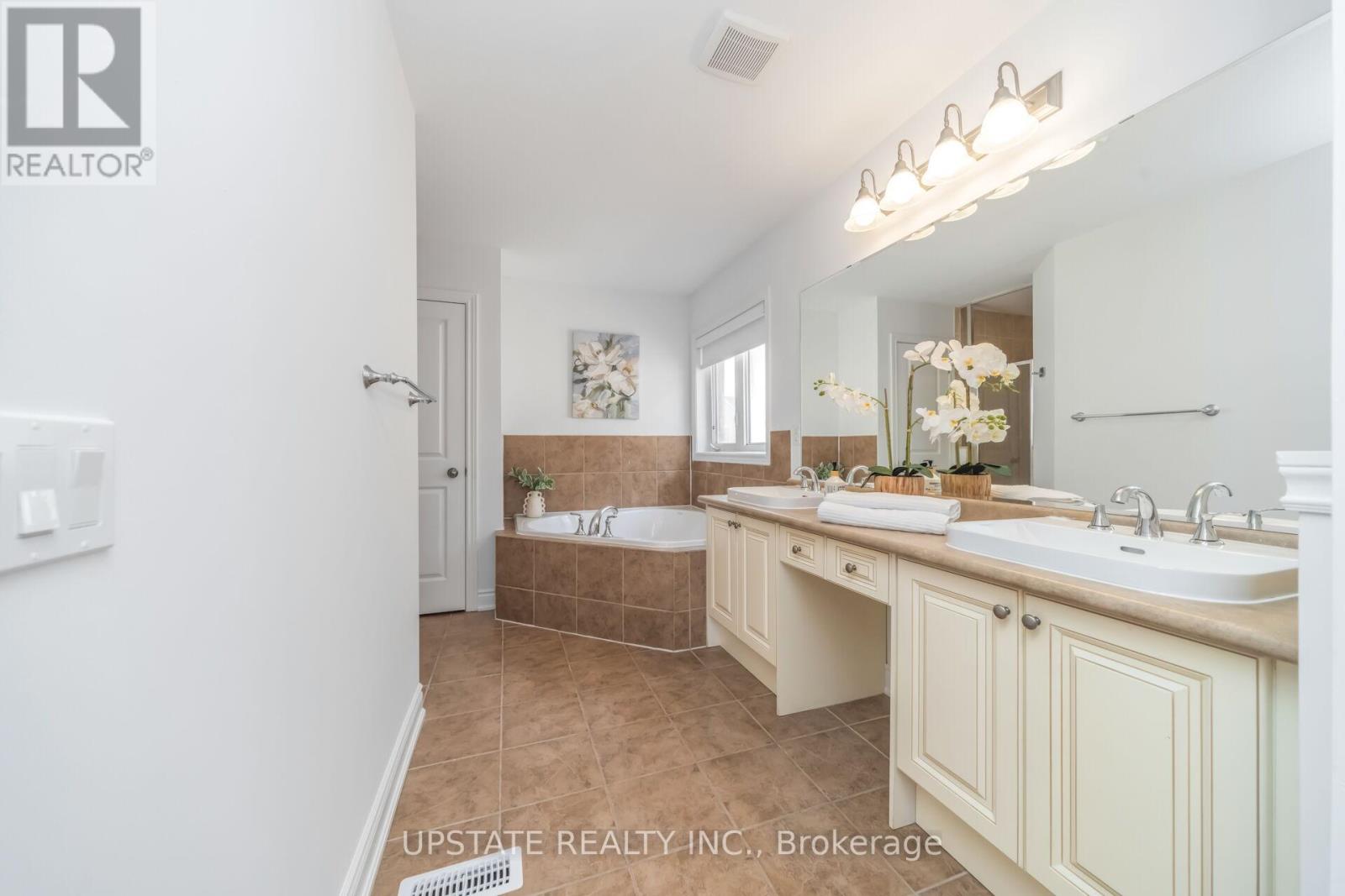 19 EAGLESPRINGS CRESCENT - Image 30