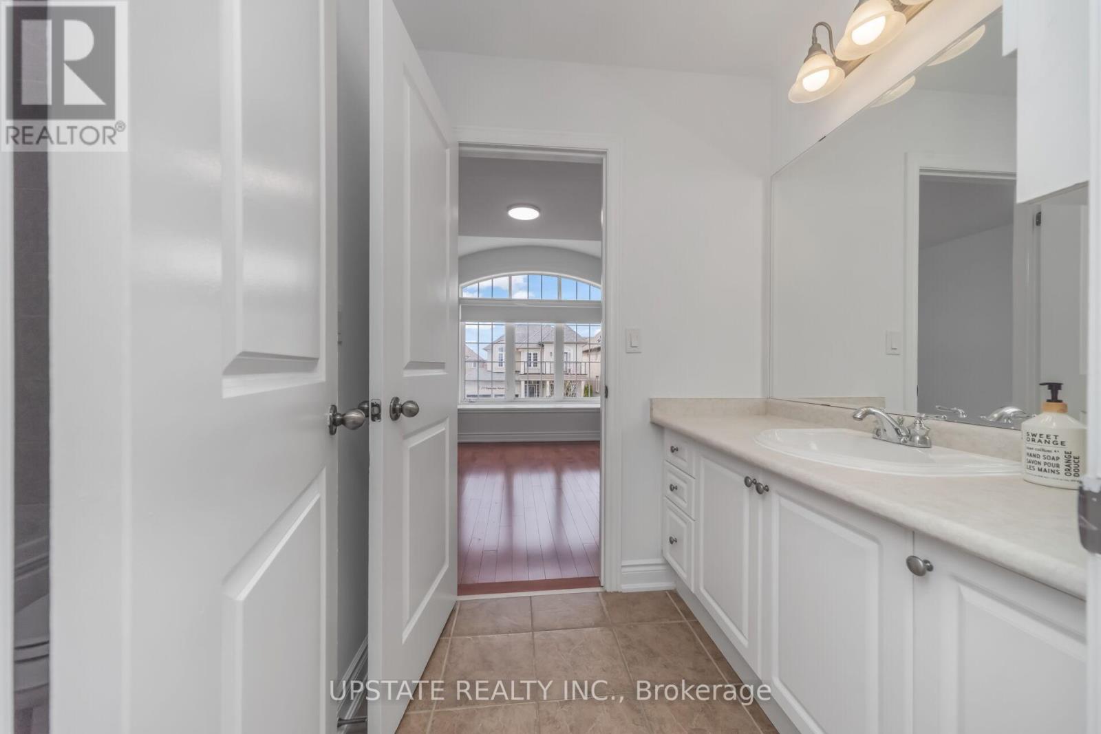 19 EAGLESPRINGS CRESCENT - Image 33