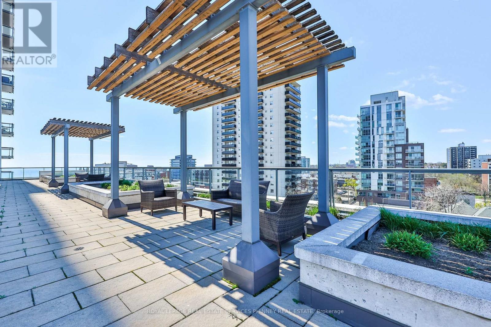 #1705 1 HURONTARIO STREET - Image 32