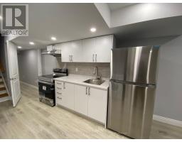 25 Traymore Street, Brampton, ON L7A2G4 Photo 9