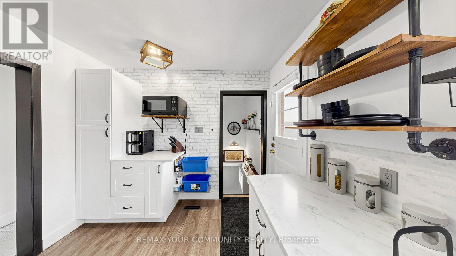 675 LUNDYS LANE - Image 13