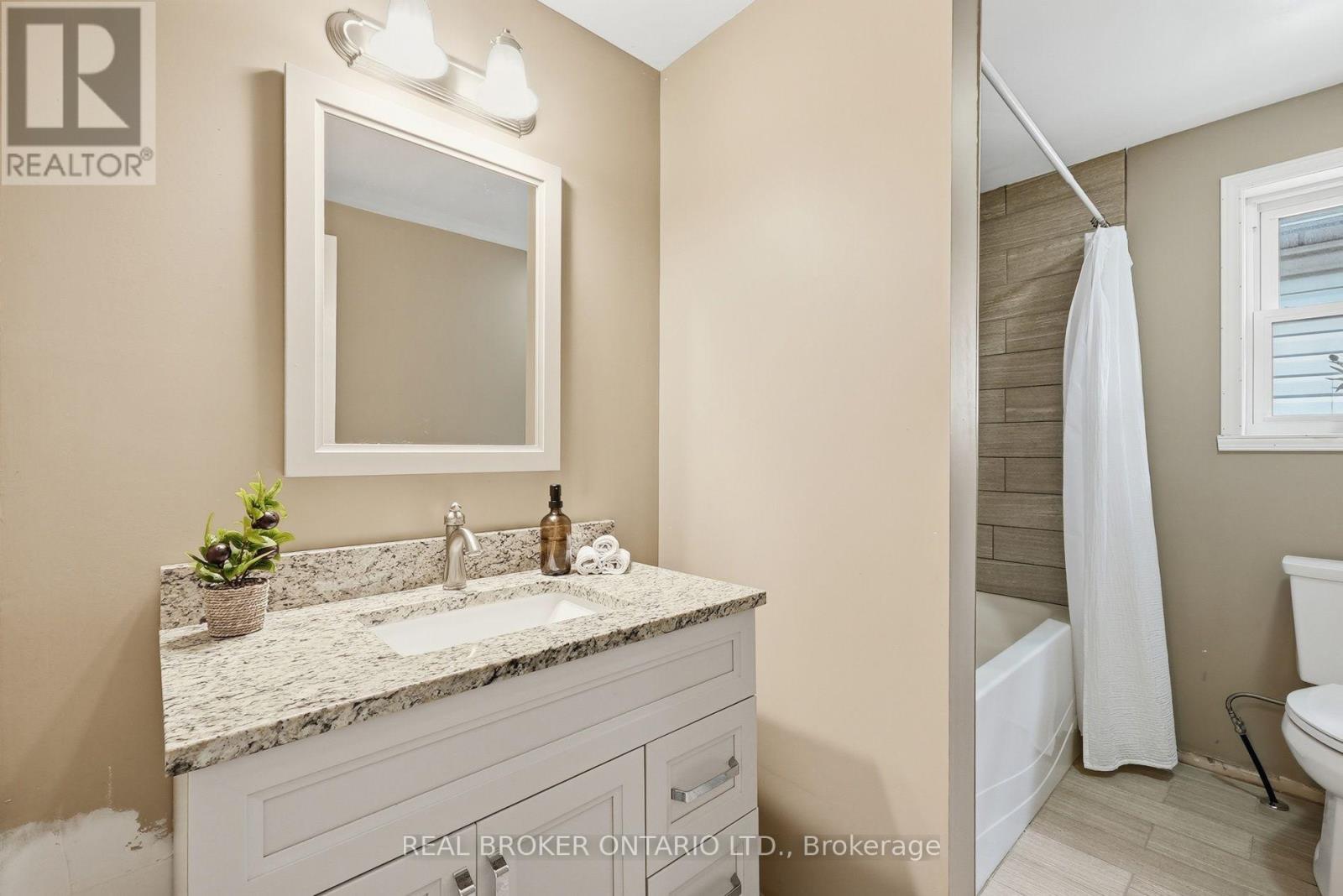46 ANDREWS DRIVE - Image 20