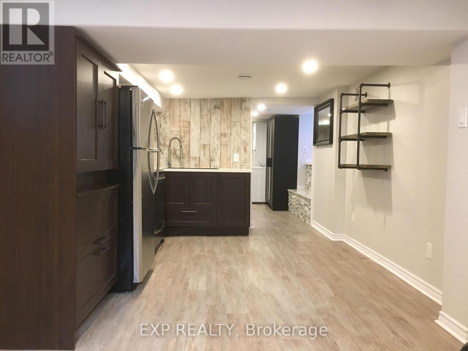 84 ANDERSON STREET - 19