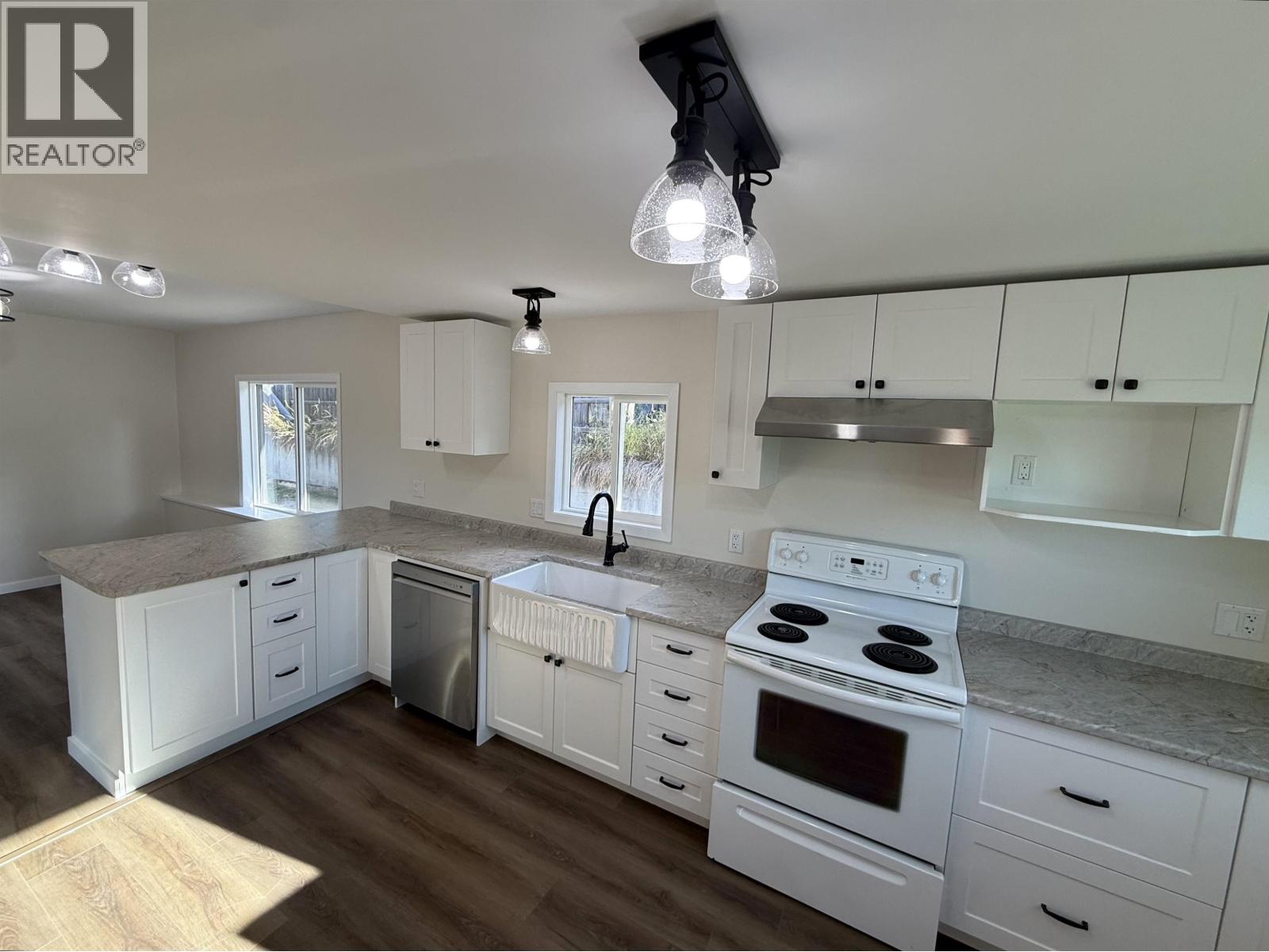 1018 OPAL STREET - Image 15