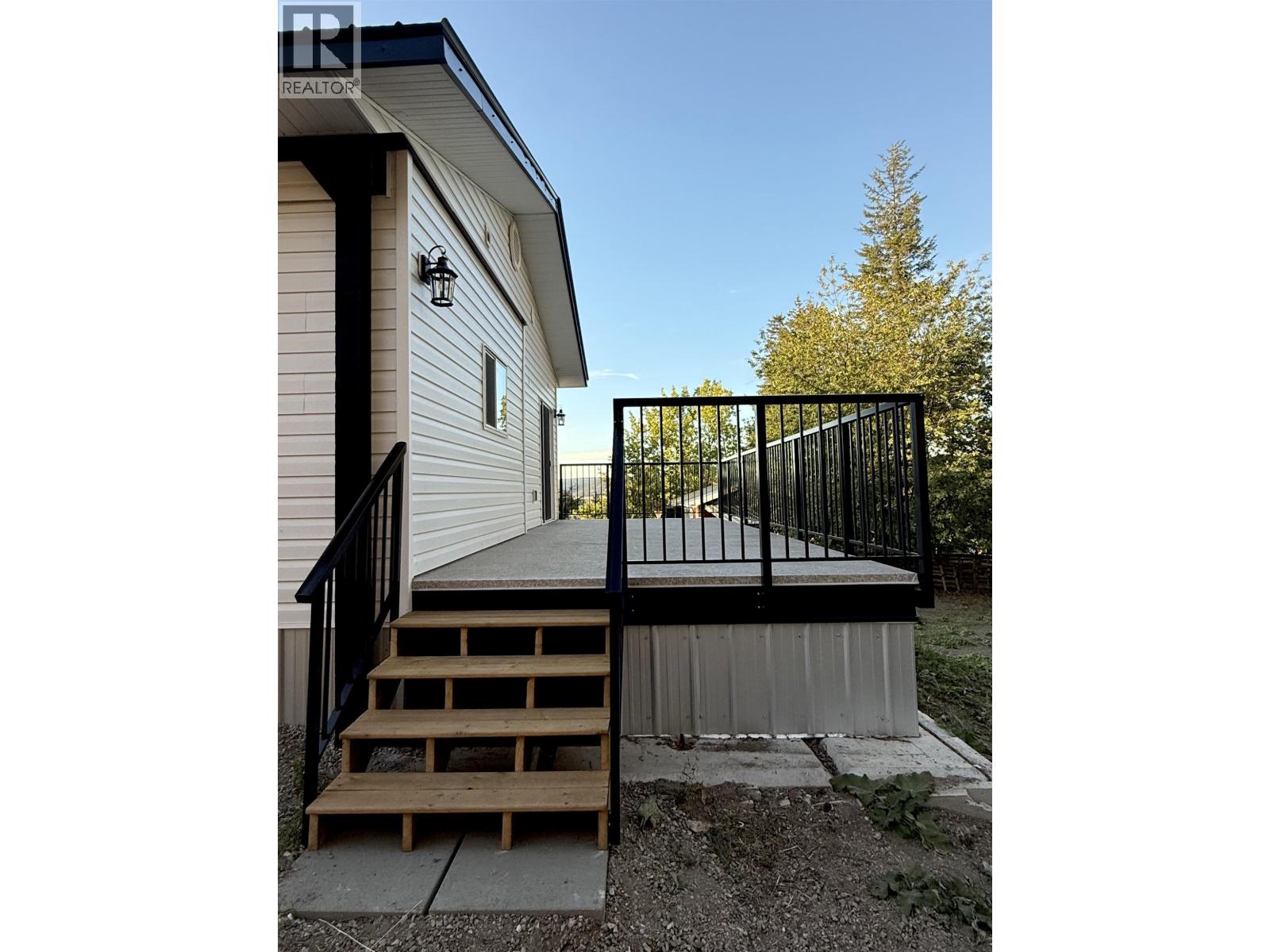 1018 OPAL STREET - Image 25