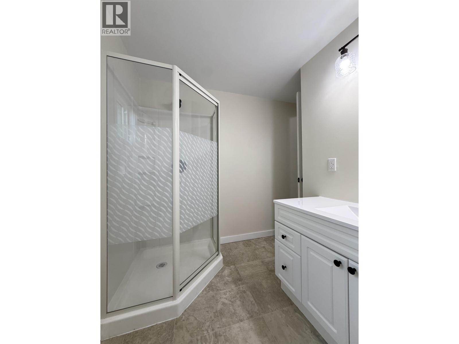 1018 OPAL STREET - Image 27