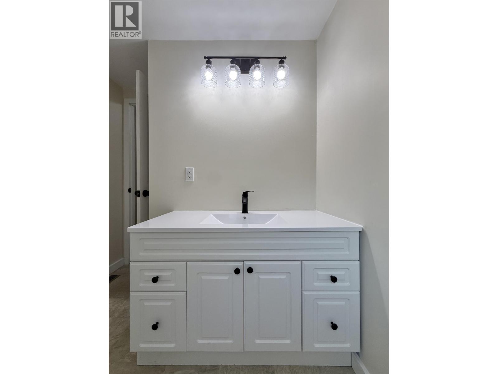 1018 OPAL STREET - 28