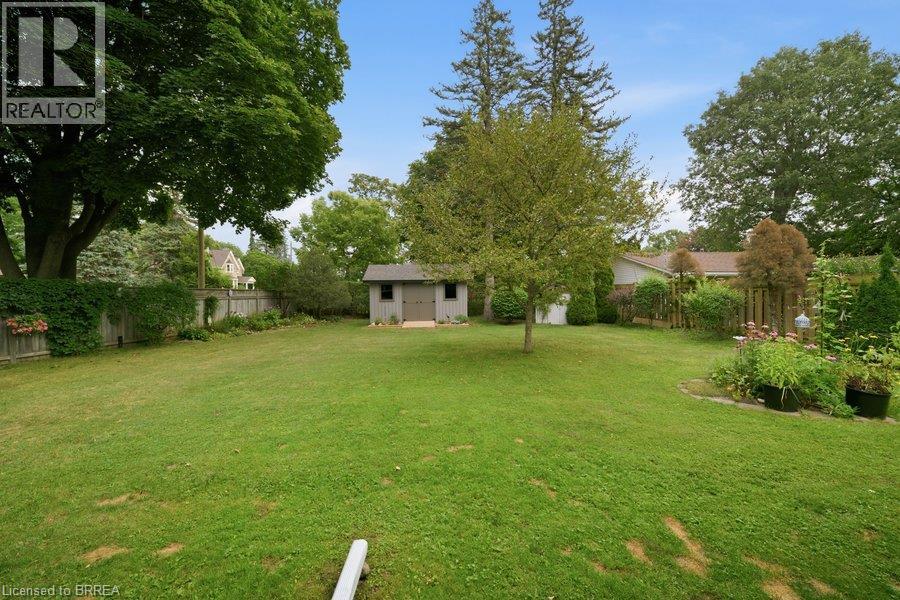 37 BURKE Avenue - 42
