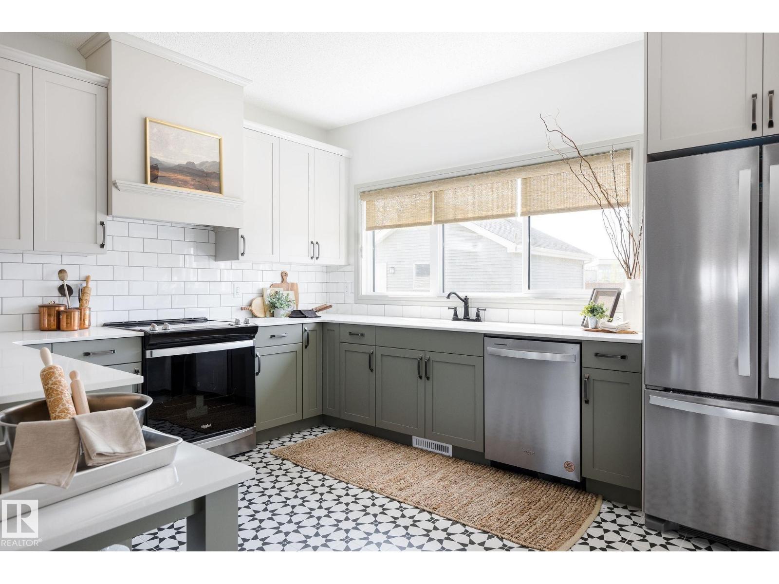 21204 25 AV NW - Image 9