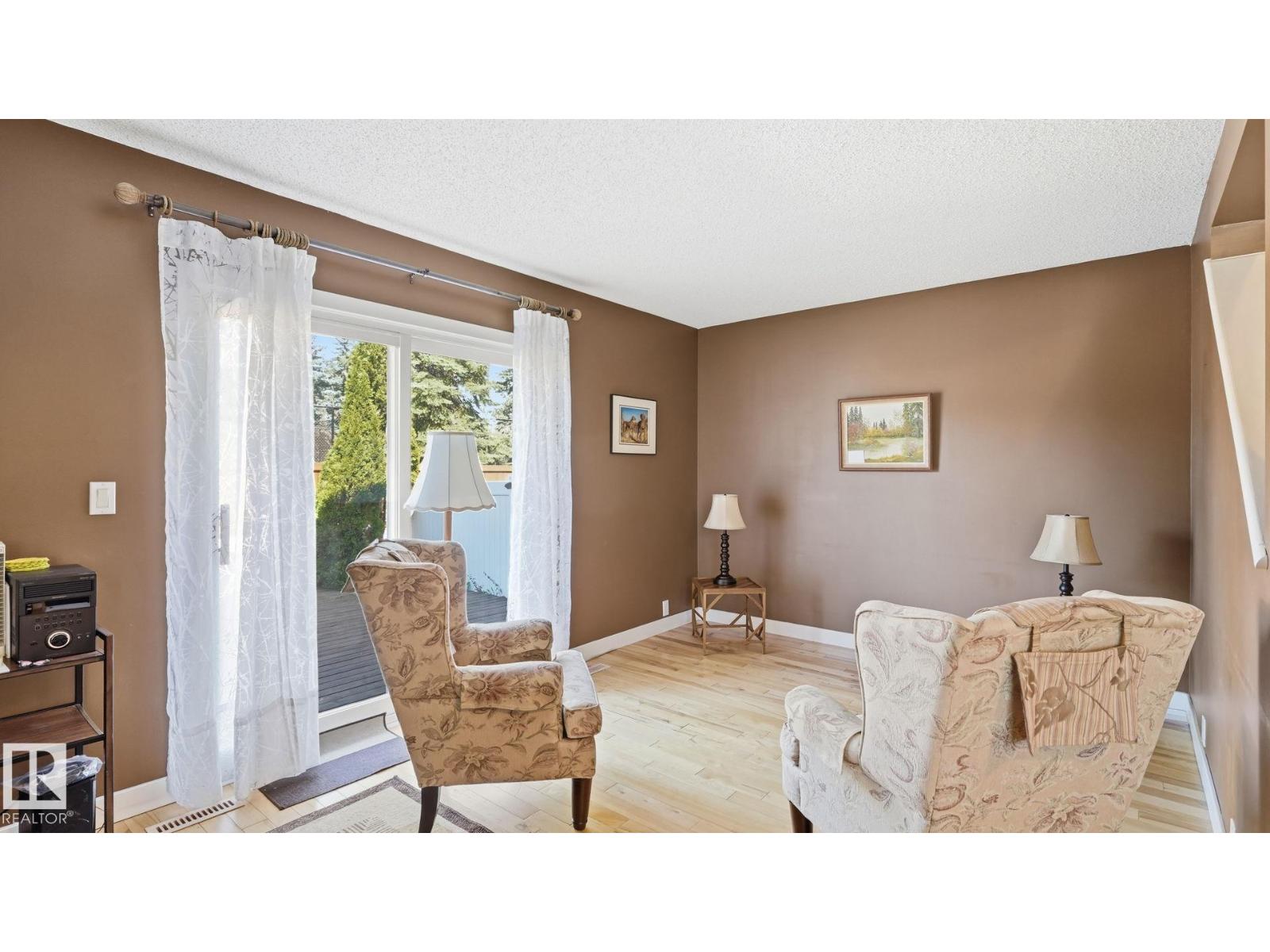 717 VILLAGE DR - 9