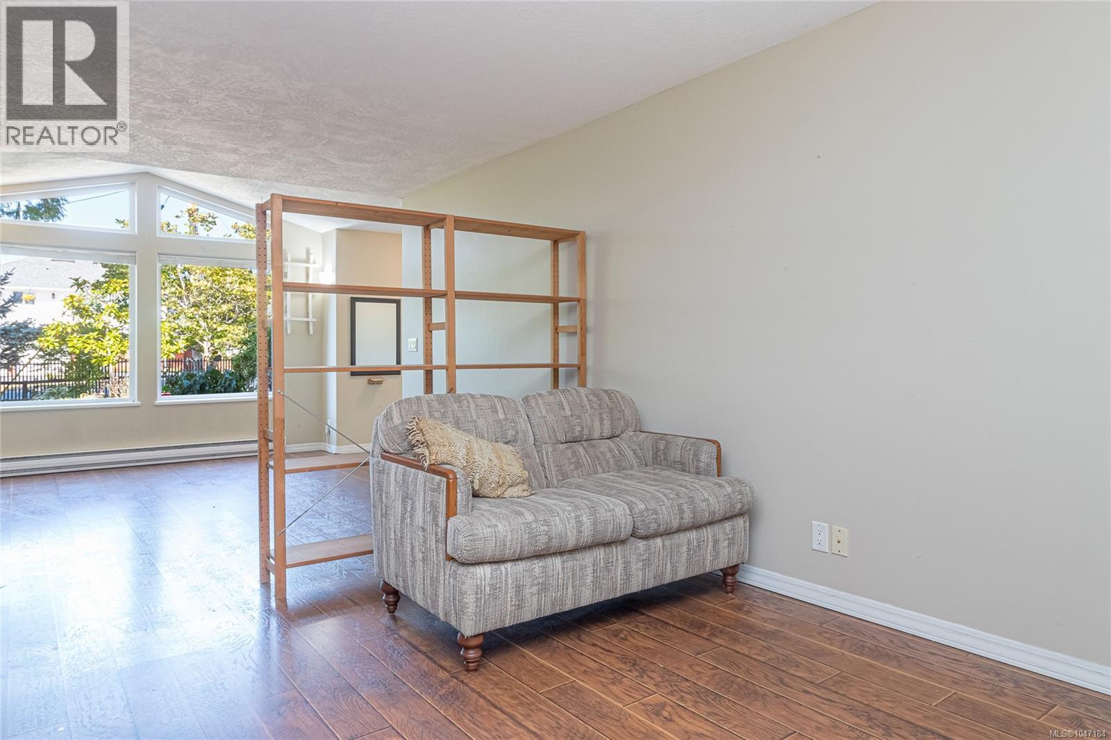 920 McDonald St - 14