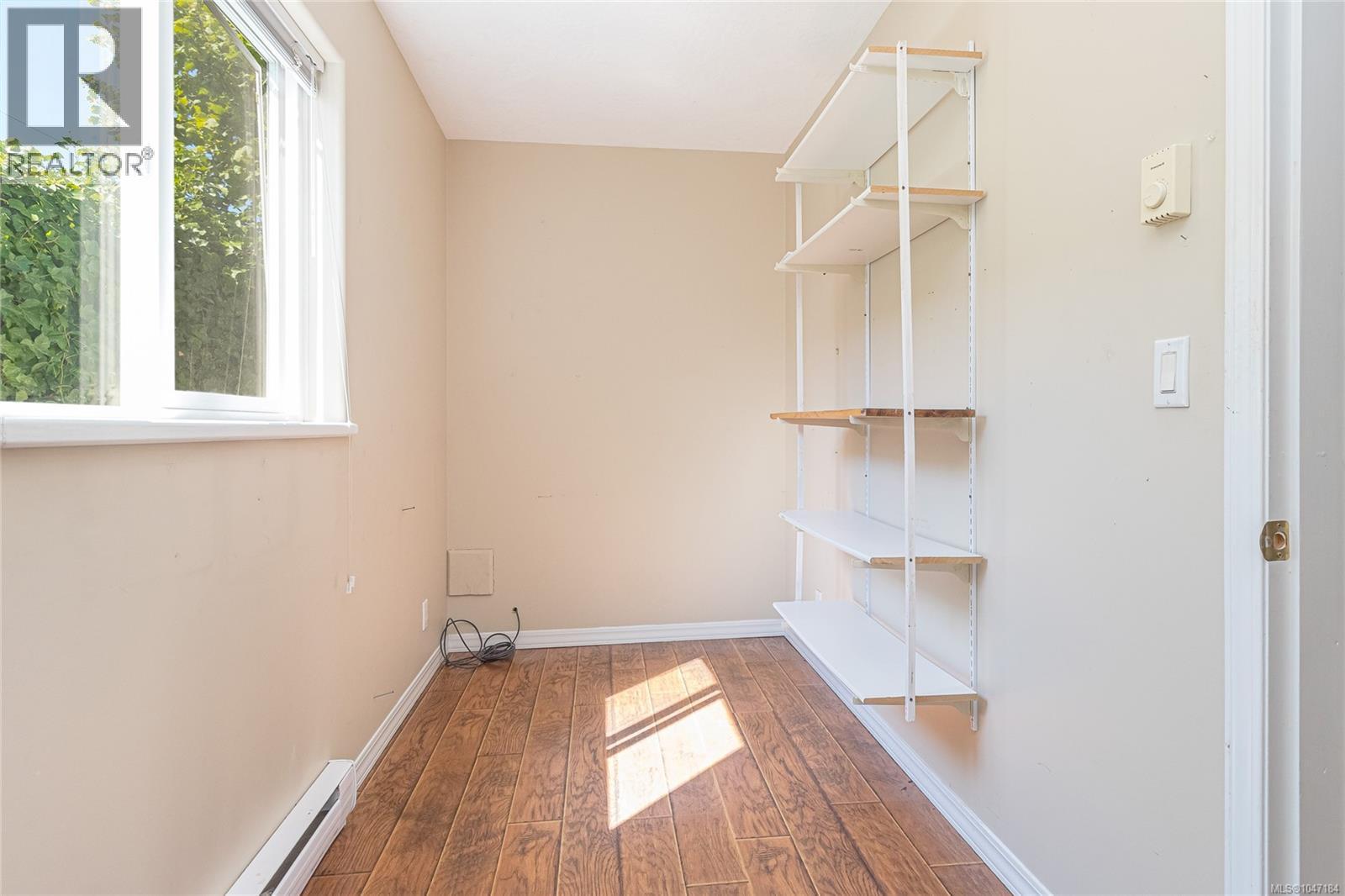 920 McDonald St - 31