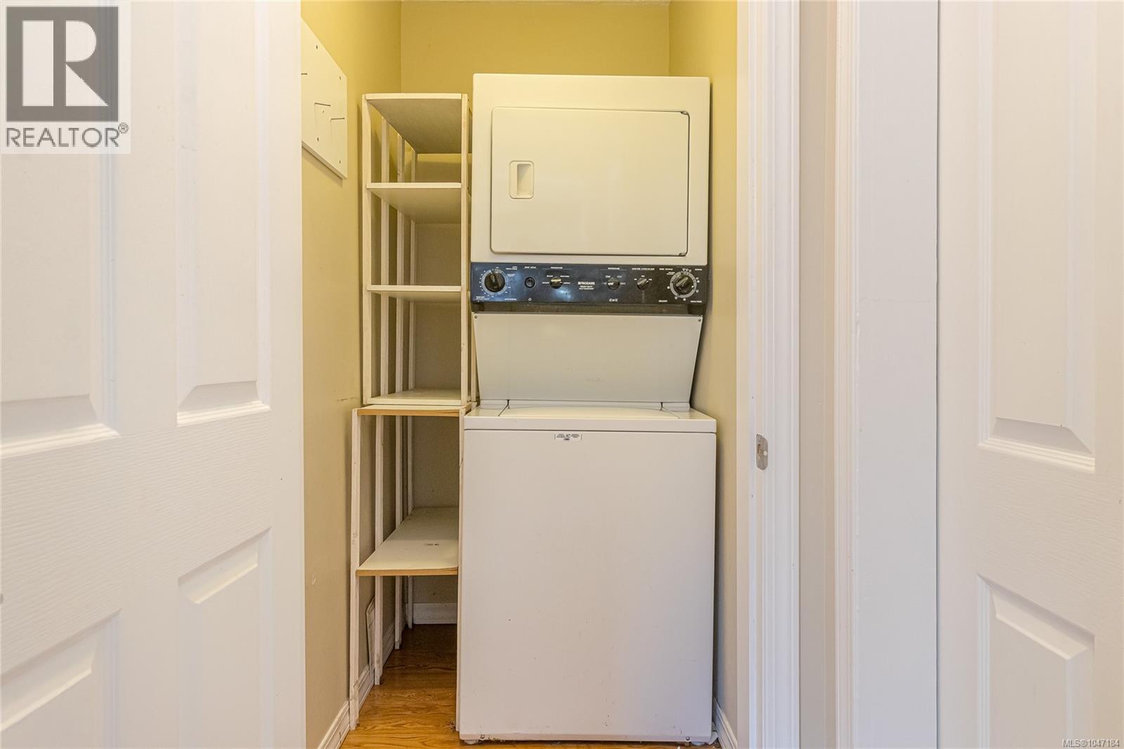 920 McDonald St - Image 32