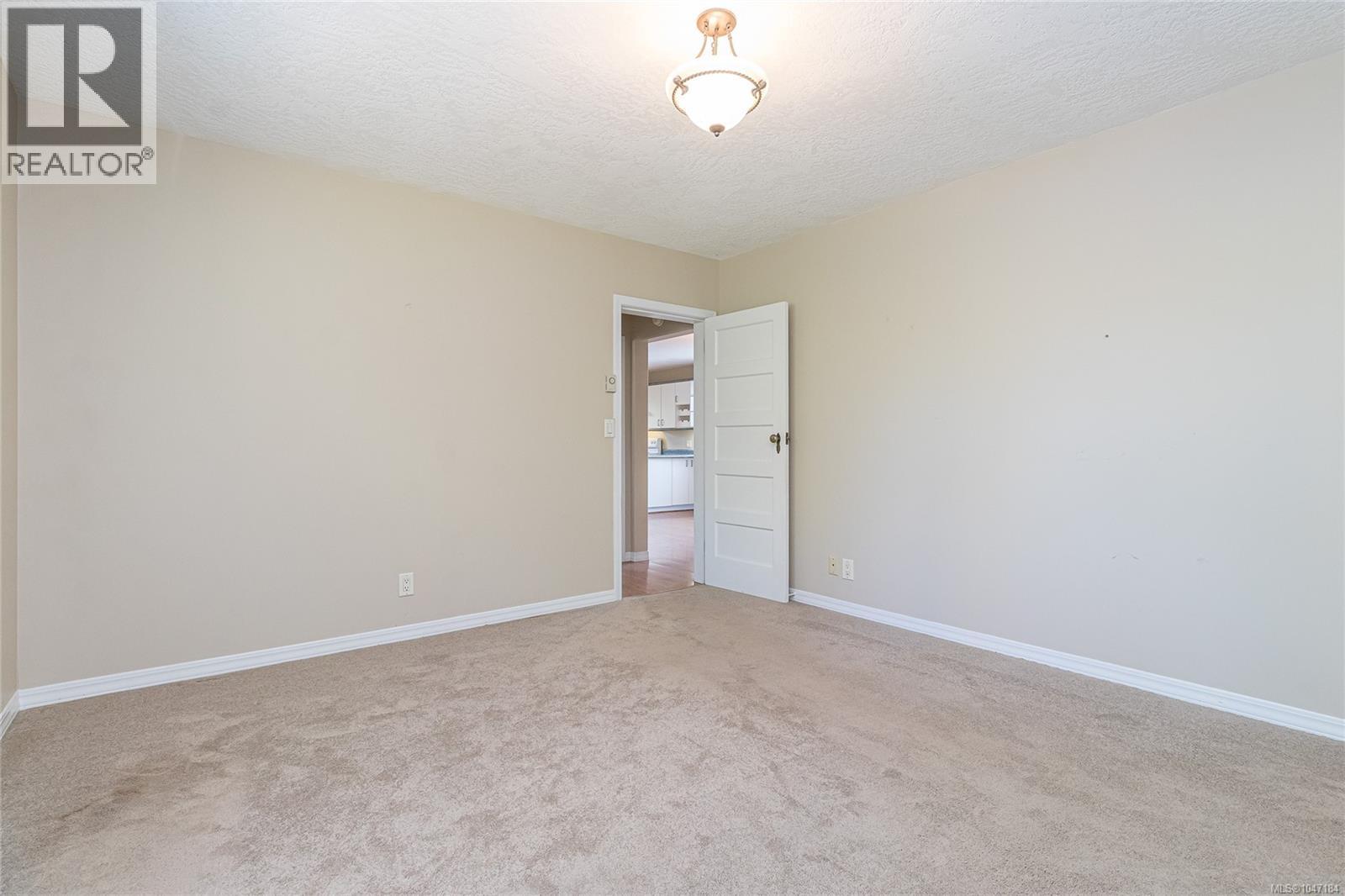 920 McDonald St - Image 36