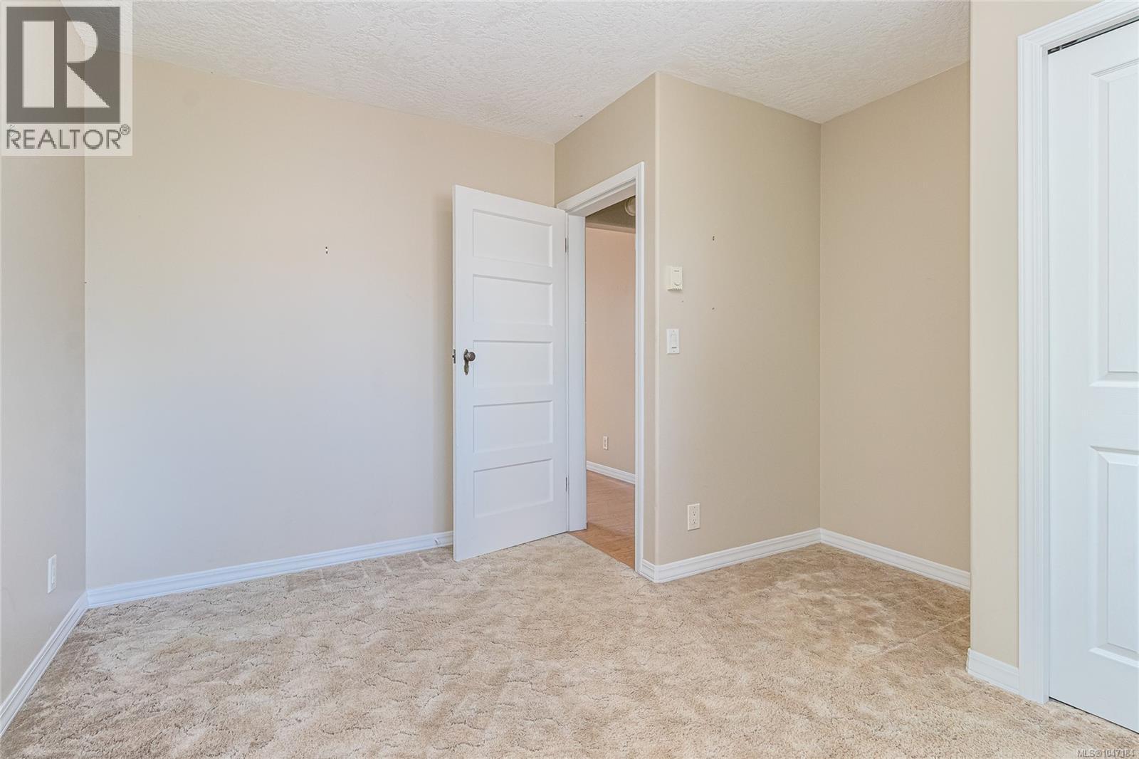 920 McDonald St - 37