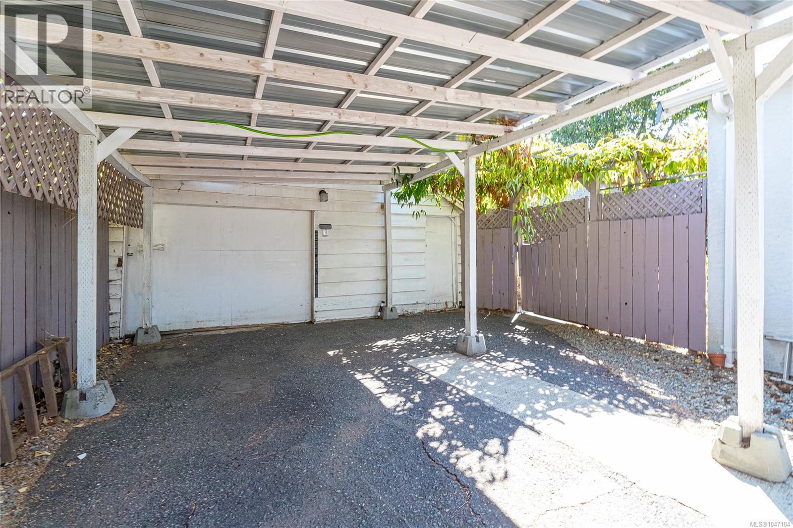 920 McDonald St - 46