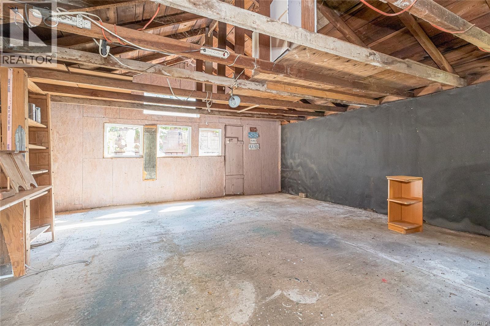 920 McDonald St - 49