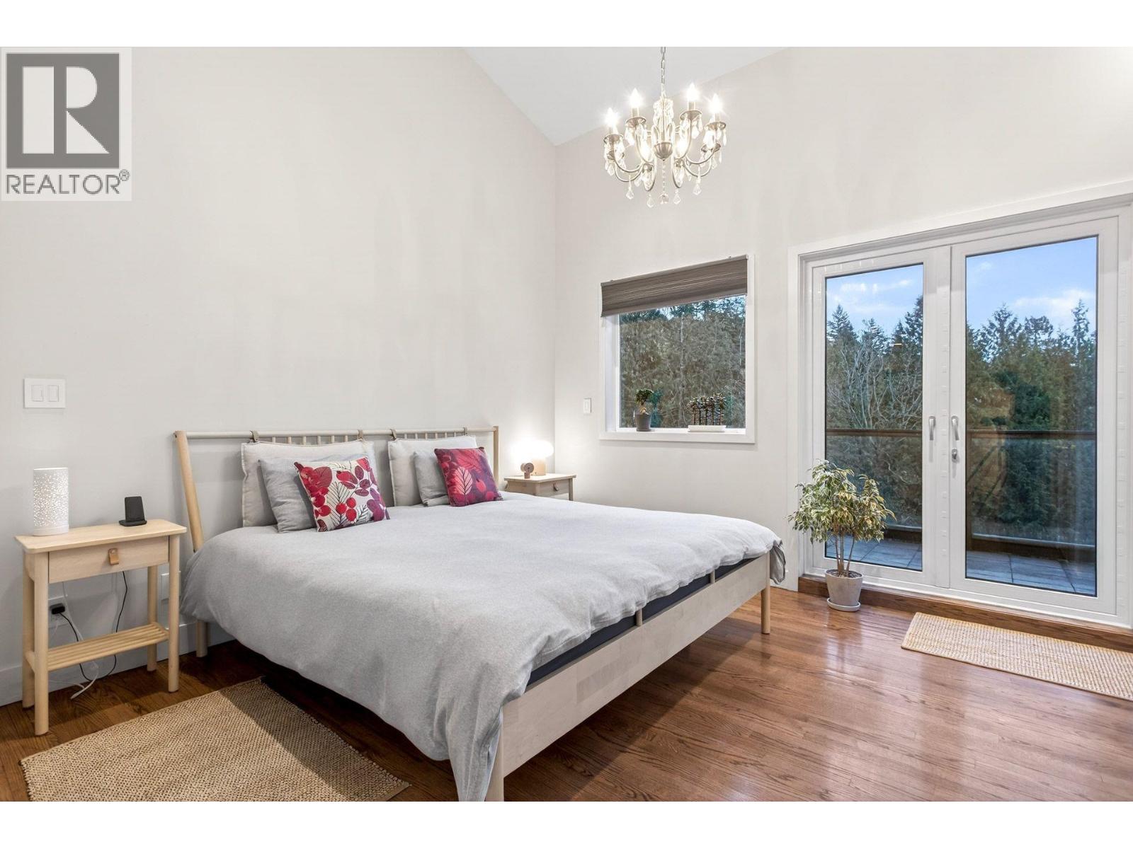 6965 MARINE DRIVE, West Vancouver