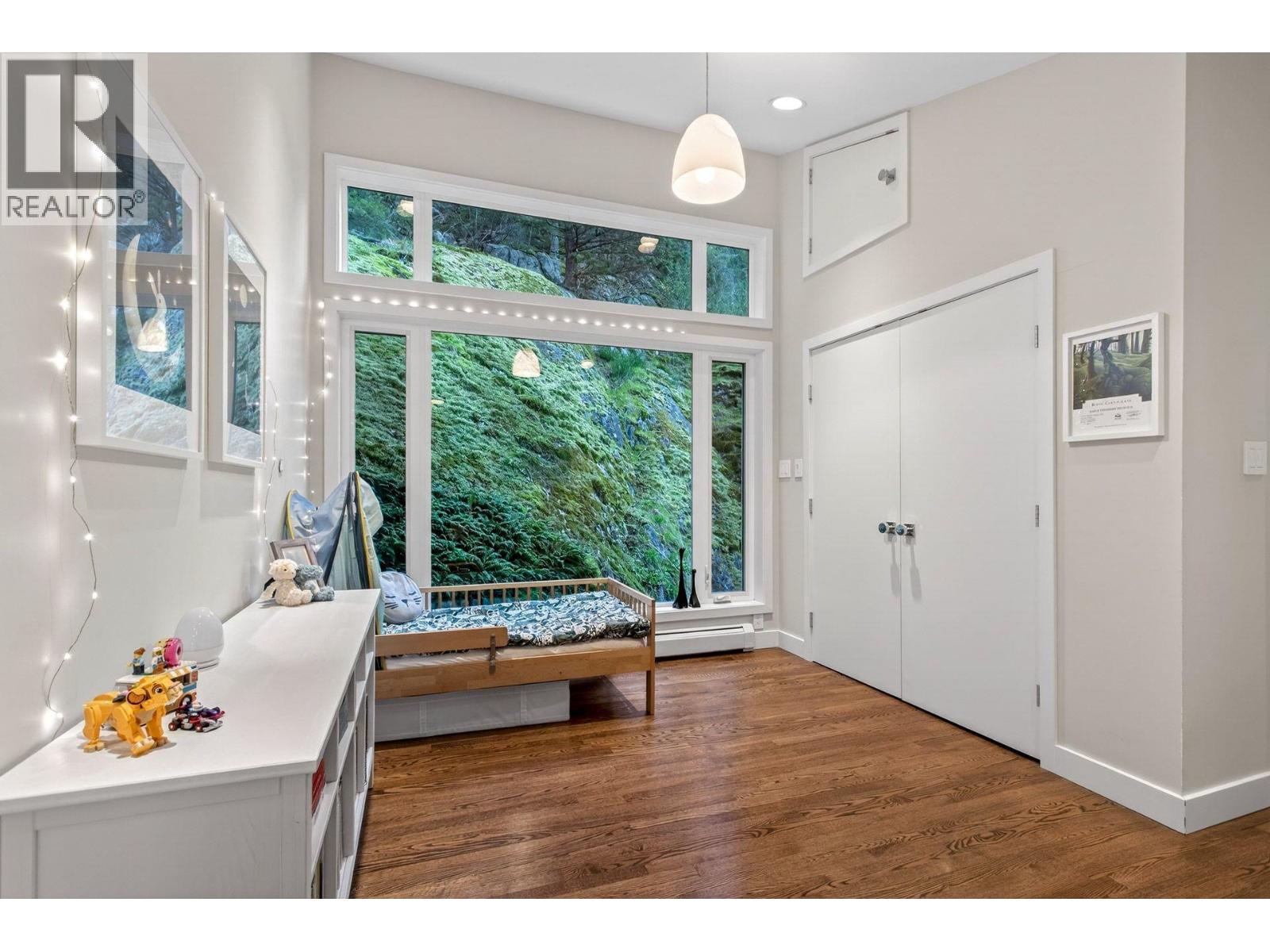 6965 MARINE DRIVE, West Vancouver