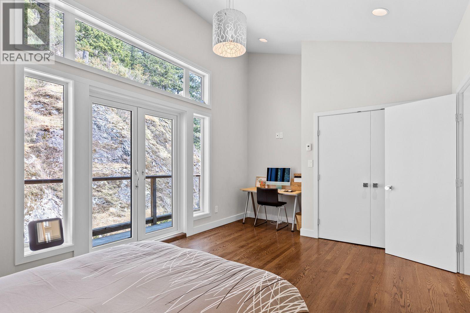 6965 MARINE DRIVE, West Vancouver
