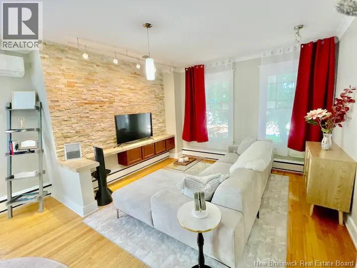 102-104 Lansdowne Avenue - 3